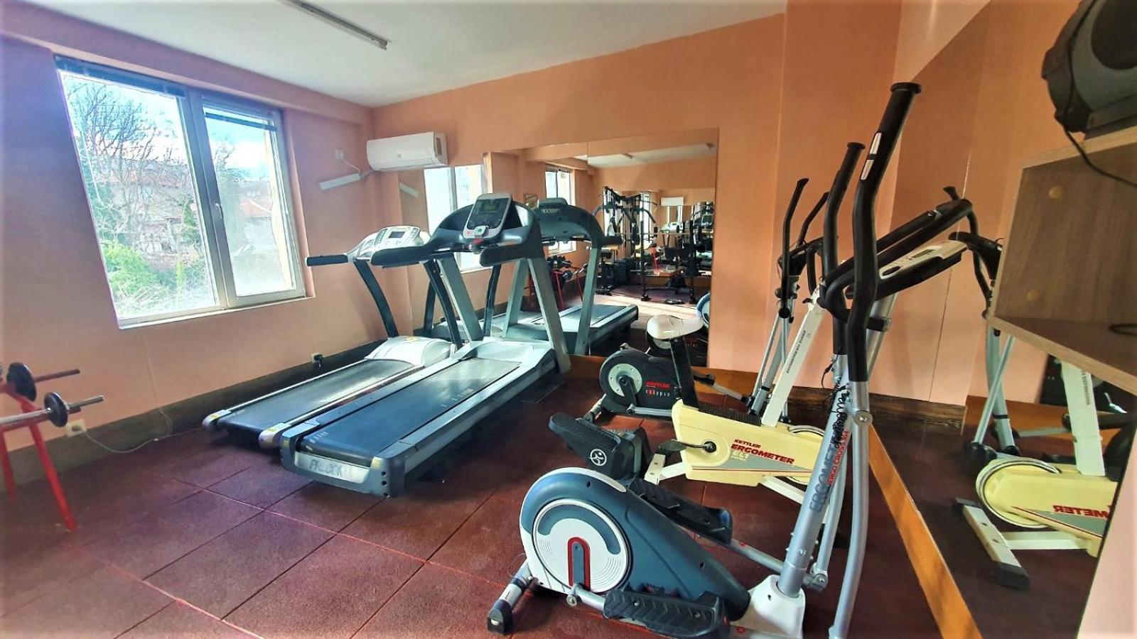 Auberge de jeunesse Хотел Дунав Свищов Extérieur photo